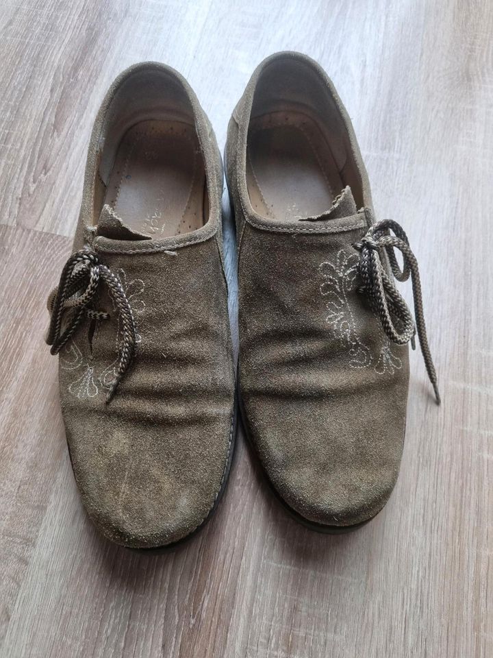 Haferlschuhe, Trachtenschuhe, Farbe beige, Größe 42 in Beilngries