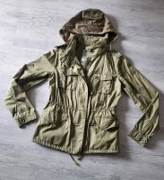 Hilfiger Denim Übergangsjacke , Gr.S, Olive, top Zustand Hessen - Haiger Vorschau