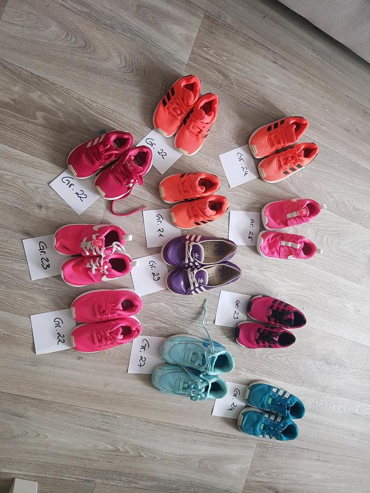 Kinder schuhe Nike /adidas in Berlin