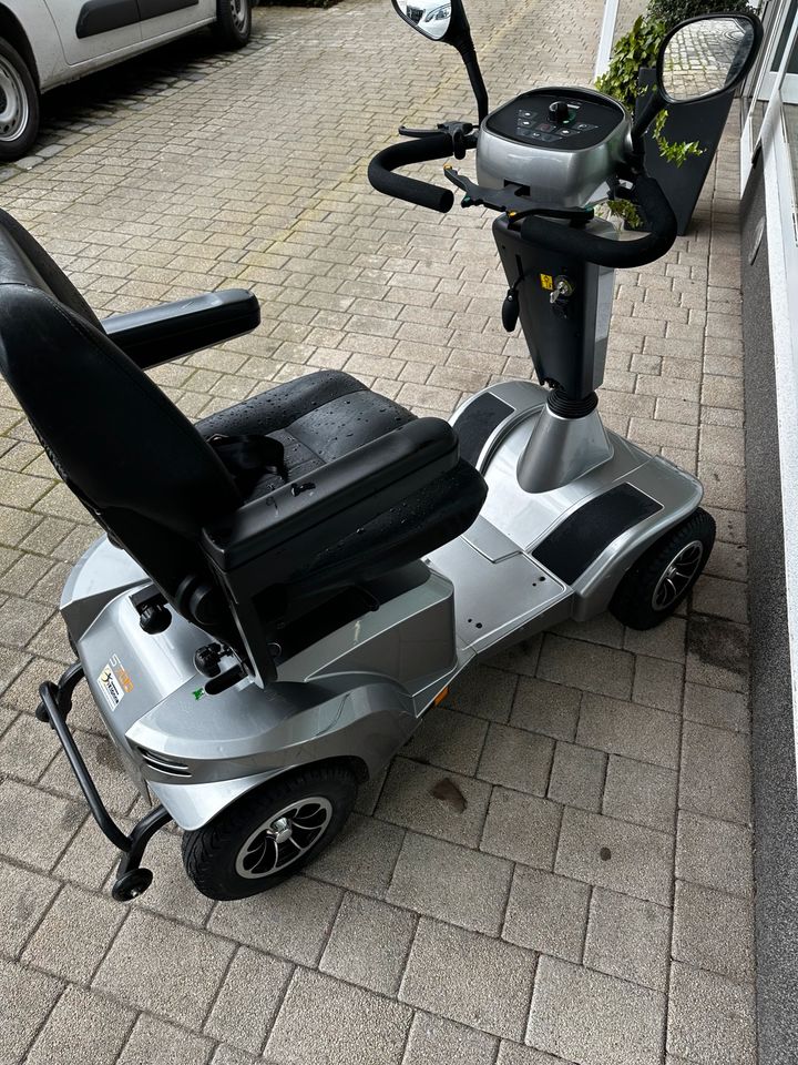 Sterling S 700  6 km/h, E-Mobil, Scooter, Krankenfahrstuhl in Emsbüren