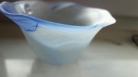 Glas Schale mit zarten blauen Streife neuwertig Kreis Pinneberg - Quickborn Vorschau
