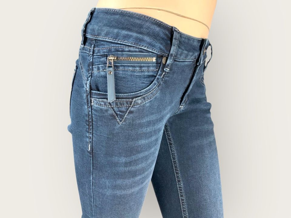 GANG Jeans Nikita 26 30 31 32 -NEU- 39€* zzgl Versand in Troisdorf