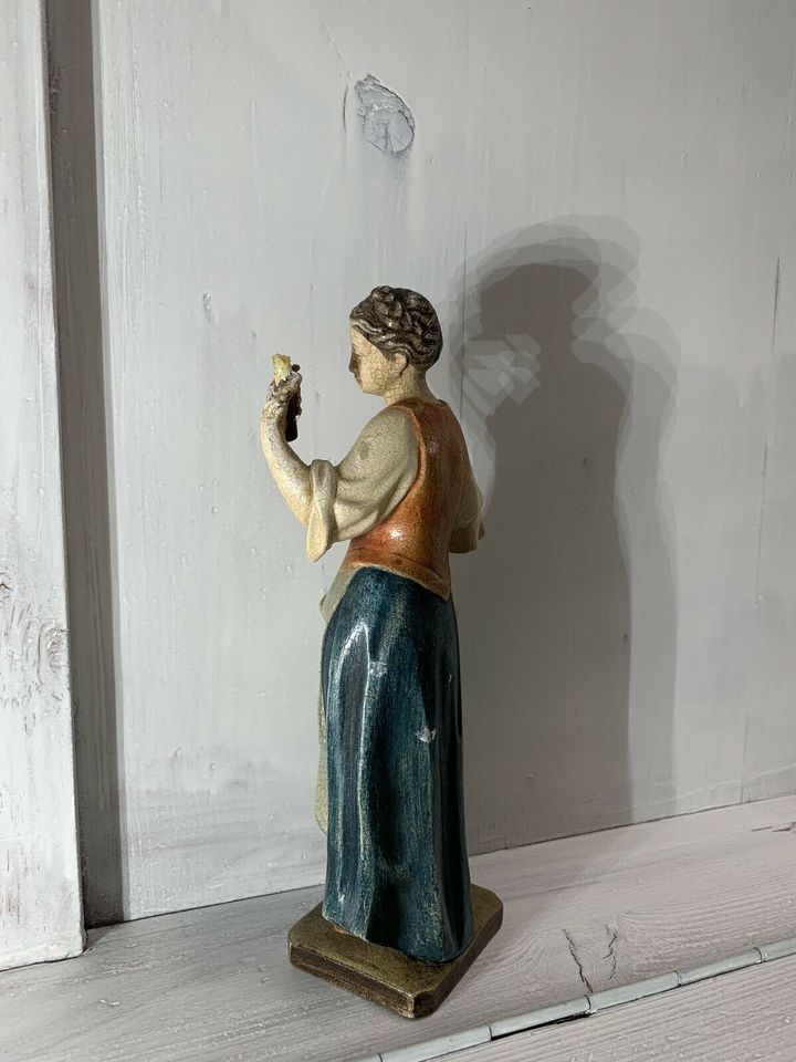 ❌ handgeschnitzte antike alte Schnitzfigur „heilige Notburga" ❌ in Hilden