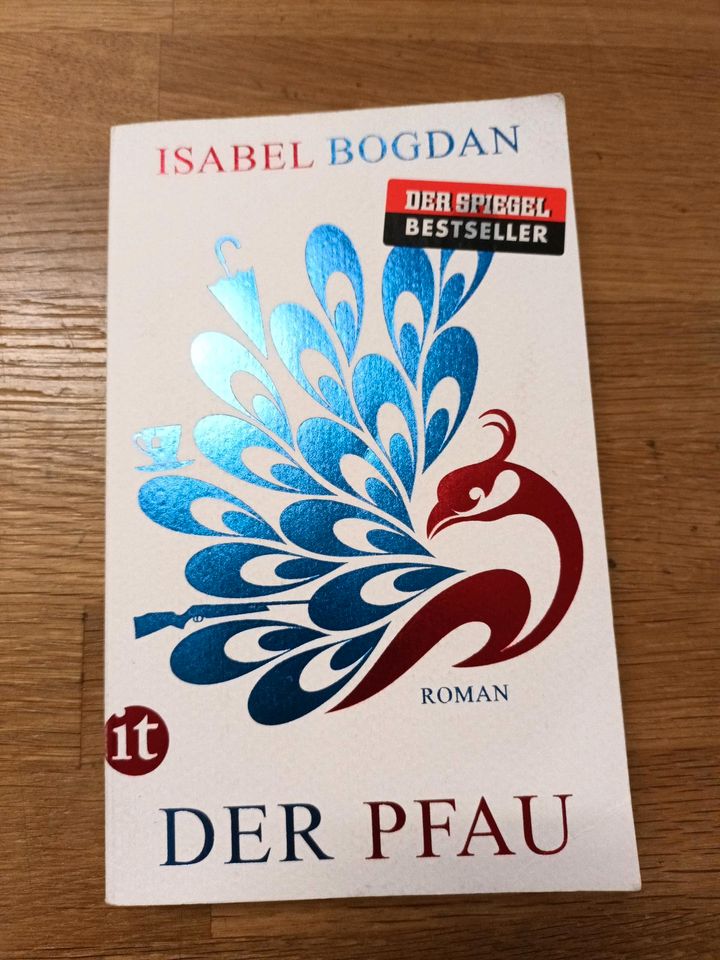Der Pfau Isabel Bogdan in Dörverden
