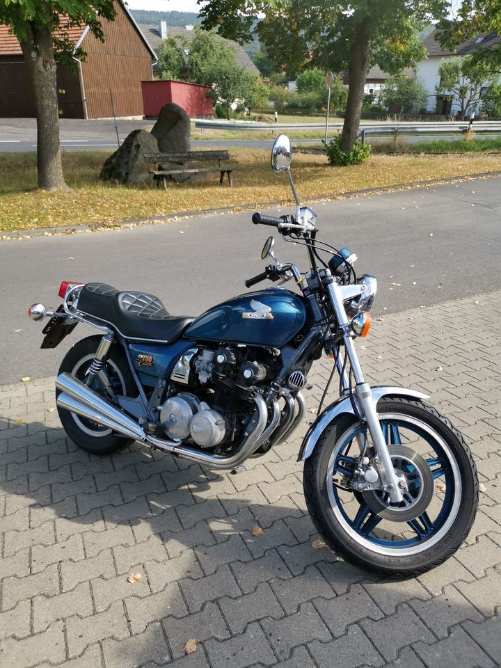 Honda CB 750 C in Motten