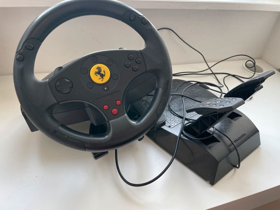 Thrustmaster Ferrari GT Experiace RW (PC-PS) in München