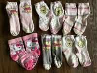 6 Paar Socken Winnie Pooh Hello Kitty Gr. 19/20 Sachsen - Ehrenfriedersdorf Vorschau