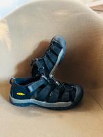 NP 69€ Newport H2 KEEN Sandalen sneaker 37 schwarz Hessen - Wiesbaden Vorschau