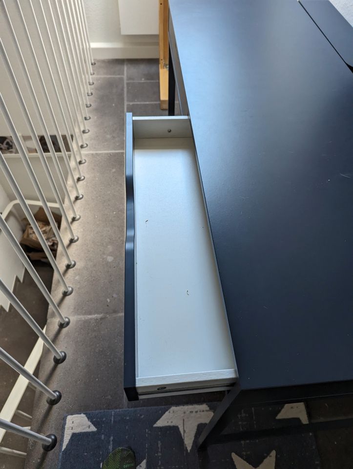 IKEA Alex Schreibtisch - blau - gebraucht - an Selbstabholer in Grevenbroich