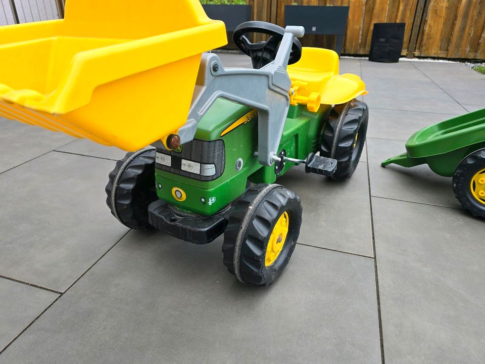 Traktor mit Anhänger (Trettraktor) von Rolly Toys in Dorsten