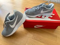 Sneaker NIKE Gr. 39 - neuwertig Bayern - Waakirchen Vorschau