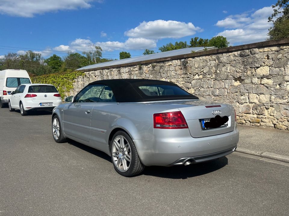 Audi A4 Cabriolet ( B6) 2.0 TDi **S-Line** **TÜV** **Scheckheft** in Wiesbaden