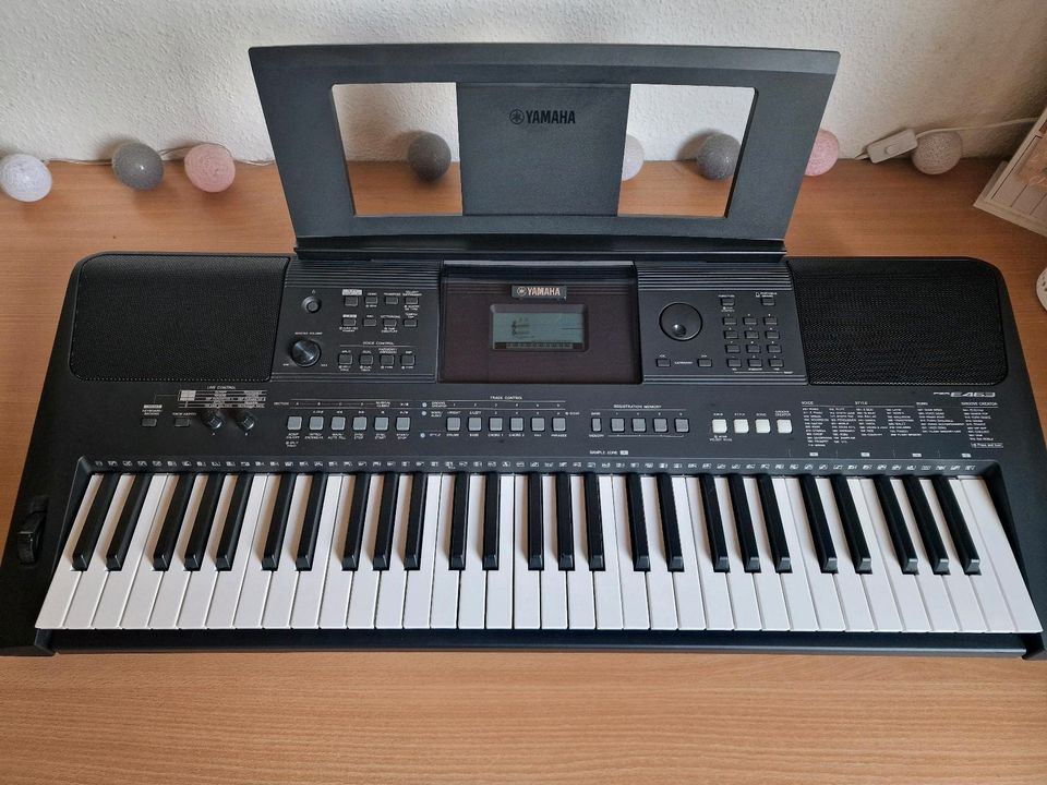 Yamaha PSR E-463 Keyboard in Oer-Erkenschwick