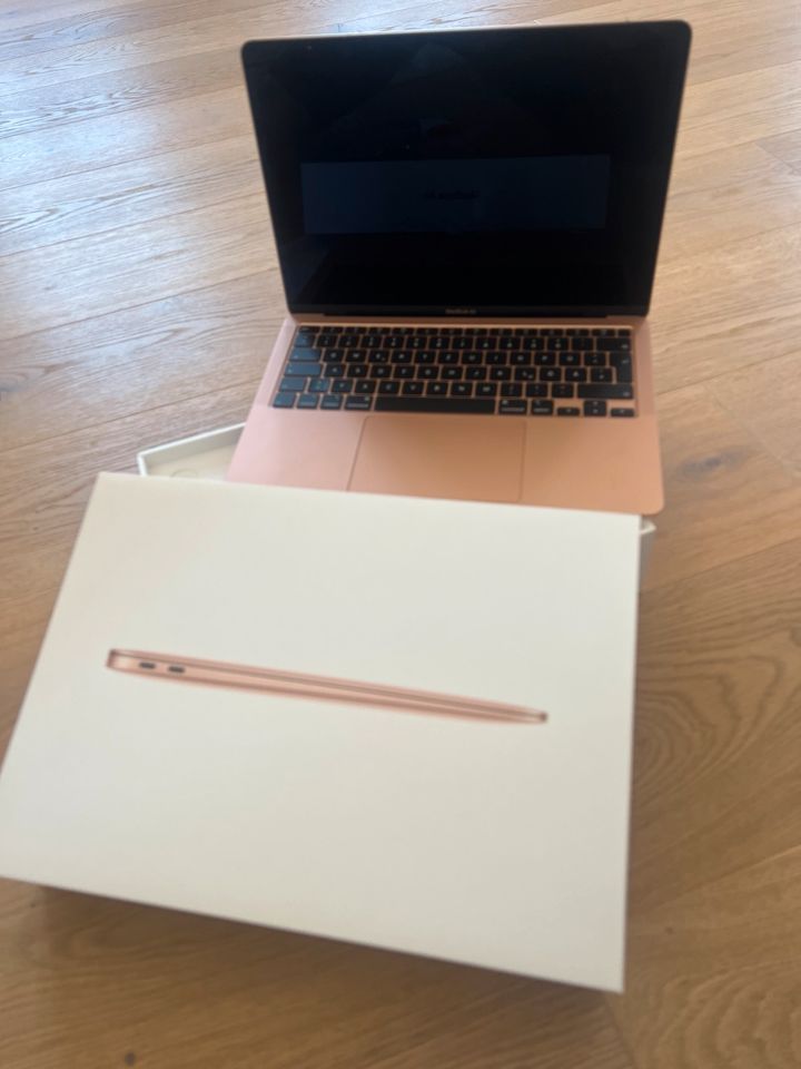 Neuwertiges Apple MacBook Air Retina Gold inkl OVP in Leipzig