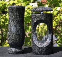 Grablaterne mit Vase aus Stein Impala Nordrhein-Westfalen - Borken Vorschau