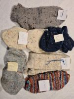 Selbstgestricke Socken, bunt, verschiedene Größen Hessen - Oberursel (Taunus) Vorschau