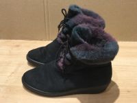 Schwarze bunt gefütterte Stiefel von Romika in Größe 38 UK 5,5 Hessen - Volkmarsen Vorschau