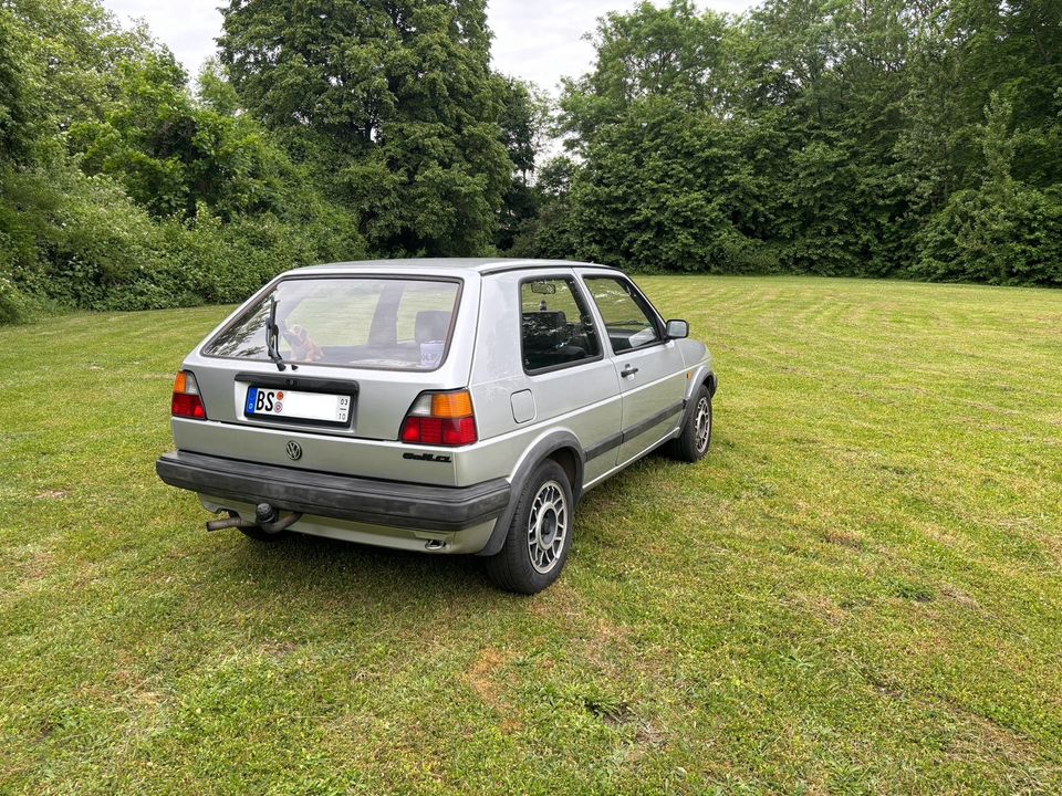 VW Golf MK2 1,3L Oldtimer in Braunschweig