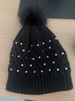 mütze schwarz weiß glitzer winter warm bommel Nordrhein-Westfalen - Alpen Vorschau