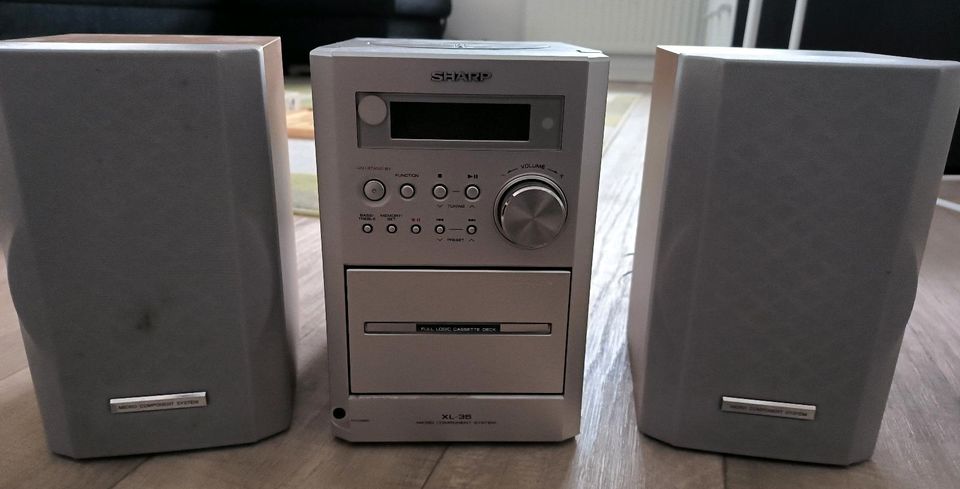 Sharp Stereo Anlage  CD/Kassette/Tuner/AUX in Chemnitz