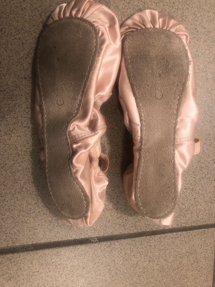 Kinder-Ballettschuhe (2 Paar) in Aalen