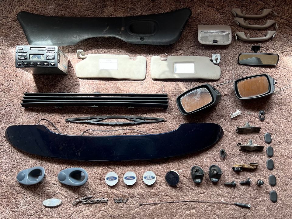 Teile / Ersatzteile für Ford Fiesta JBS MK4 - Bastler Teileträger in Diez