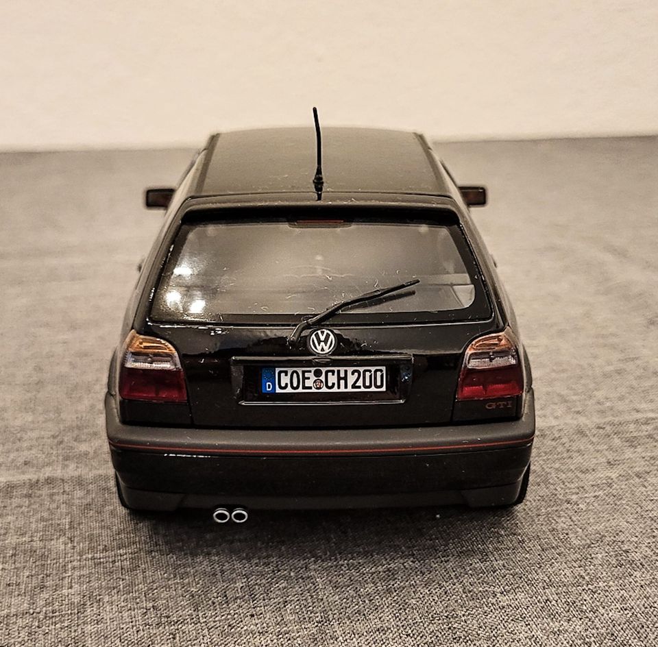 Modell VW Golf 3 GTI Maßstab 1:18 in Jena