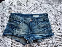 H&M Jeans Shorts Hotpants blau low waist Gr. S Frankfurt am Main - Bornheim Vorschau