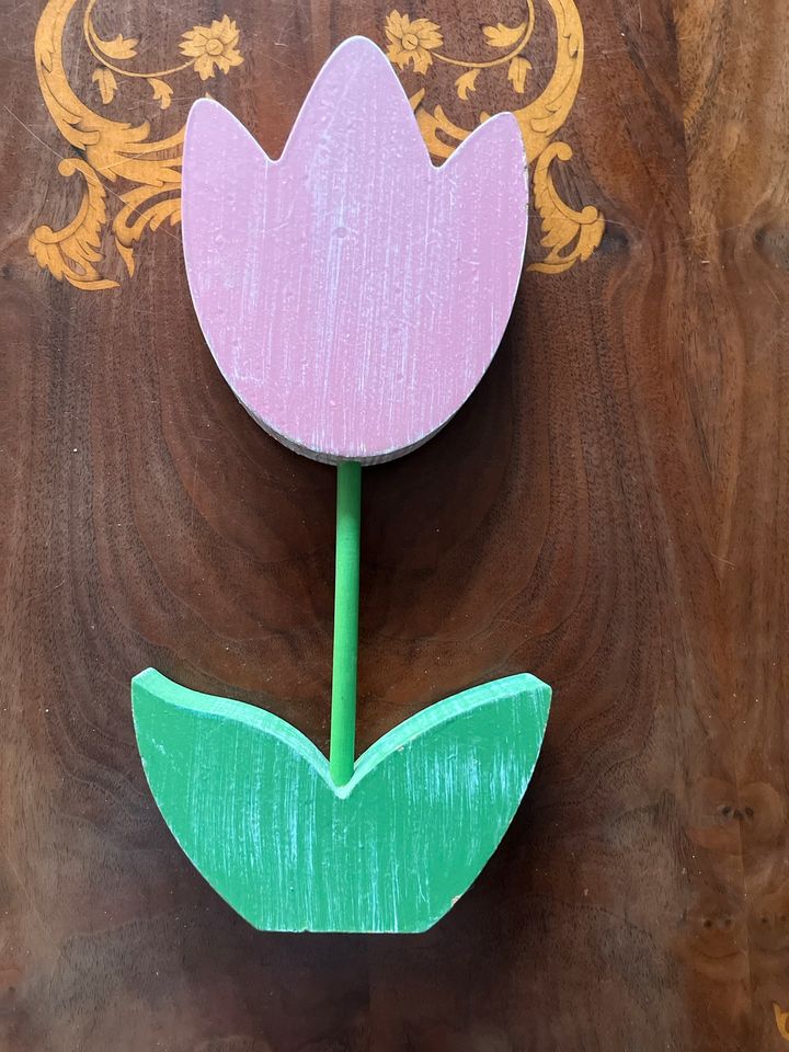 Große Deko Blume Tulpe Holz in Berlin