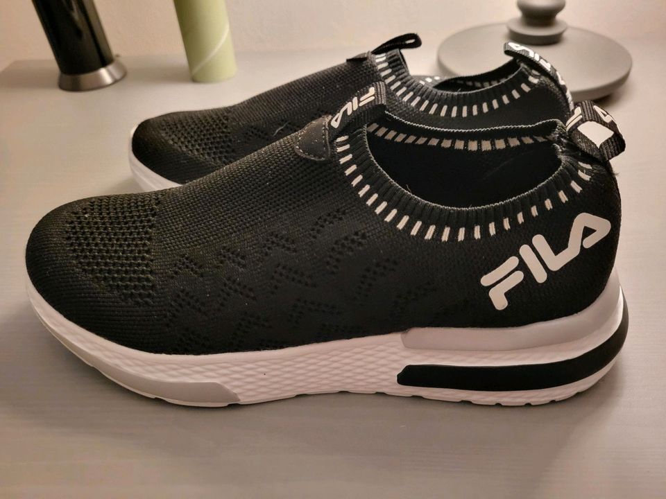 FILA Schuhe Größe 39 NEU in Tornesch