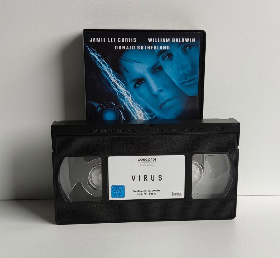Virus - Der Erde steht ein Schock bevor [VHS] Videokassette Film in Oer-Erkenschwick