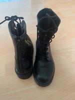 GUESS Schnürstiefeletten Schwarz 38 Saarland - Perl Vorschau