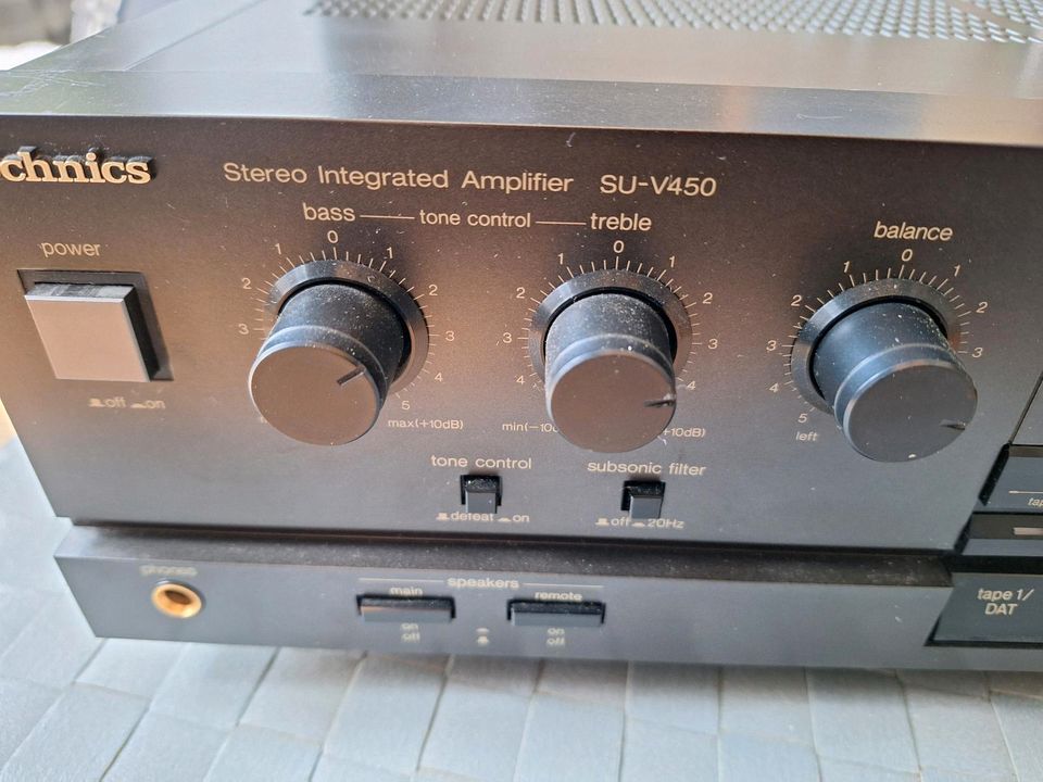 Technics Stereo Integrated Amplifier SU-V450 in Essen
