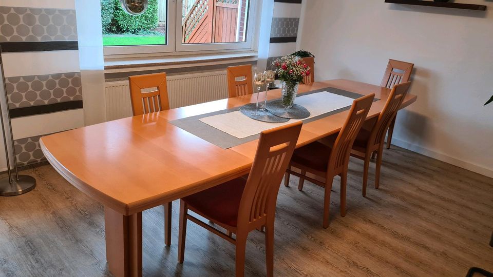 Esszimmer Tisch,Wohnwand,Stühle in Sassenberg