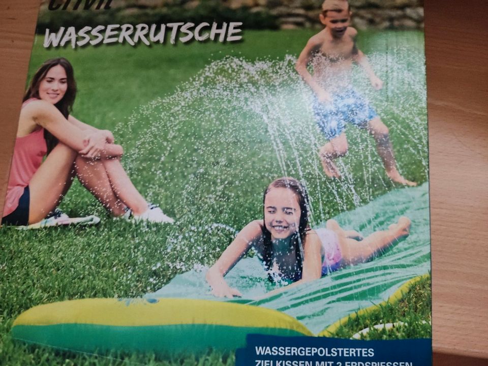 Kinder Wasserrutsche neu in Homburg