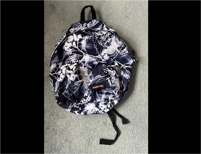 Eastpak Rucksack flower ray in Berlin