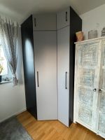 Großer und geräumiger Eckschrank Schlafzimmerschrank Bayern - Stegaurach Vorschau