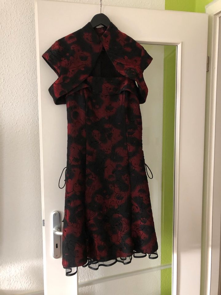 Verkaufe wunderschönes Party Kleid gr 42 in Berlin