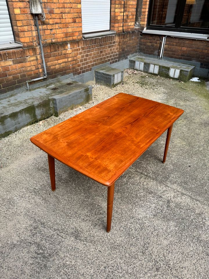 ◤  Mid Century Esstisch Teak Svend Aage Madsen Design Klassiker Tisch Teakholz Dänemark danish Design 1960er Jahre in Berlin