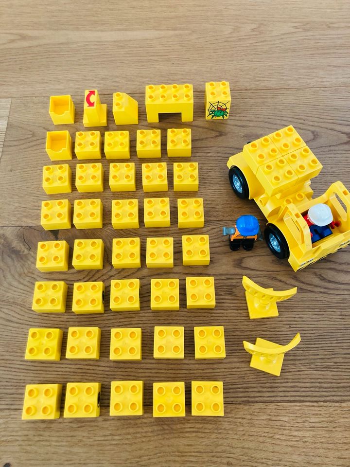 LEGO Duplo Baustellen Fahrzeug 50 Teile Figuren Konvolut in Weischlitz