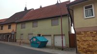 leerstehendes Ein- Zweifamilienhaus mit zwei Garagen Thüringen - Schalkau Vorschau