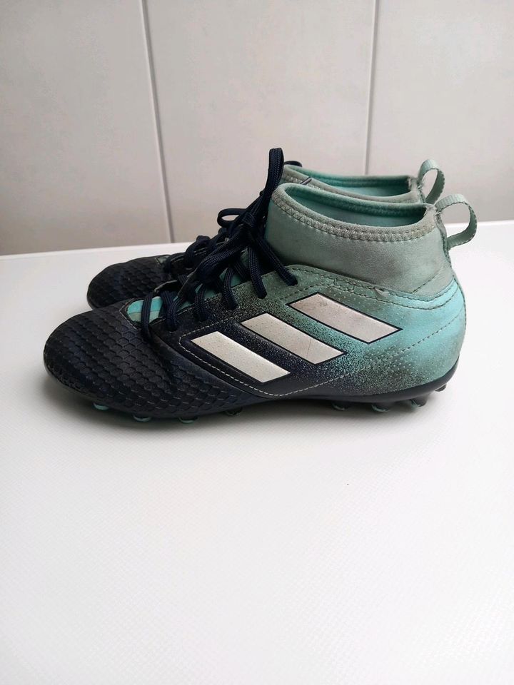 Fußballschuhe Adidas 36 2/3 neopren Kunstrasen in Neuenkirchen bei Greifswald