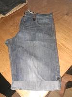 verkaufe kurze Jeans Hose herren Bayern - Kirchenthumbach Vorschau