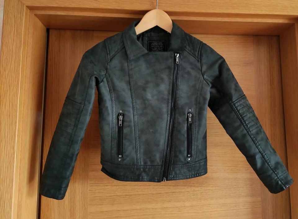 Mädchen Jacke Biker C&A Gr. 134 grau in Unterreit