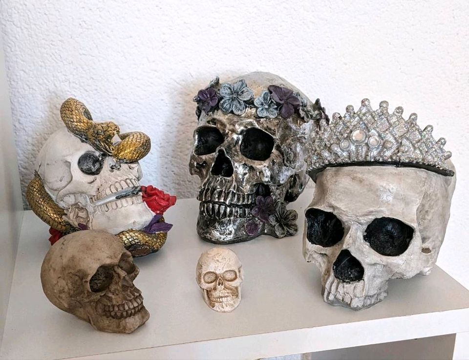 Totenkopf Schädel Skull Schlange Skelett Blumen Halloween Deko