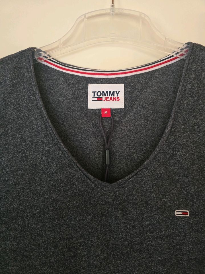 T-Shirt Tommy Hilfiger M  NEU in Bestensee