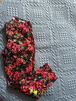 GUESS Hose mit Blumenmuster München - Sendling Vorschau