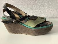 Fly London Sandalen Gr.36 Plateau Wandsbek - Steilshoop Vorschau