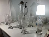 Alter Bierkrug mit Zinndeckel und 6 Gläser - alle graviert Niedersachsen - Brevörde Vorschau