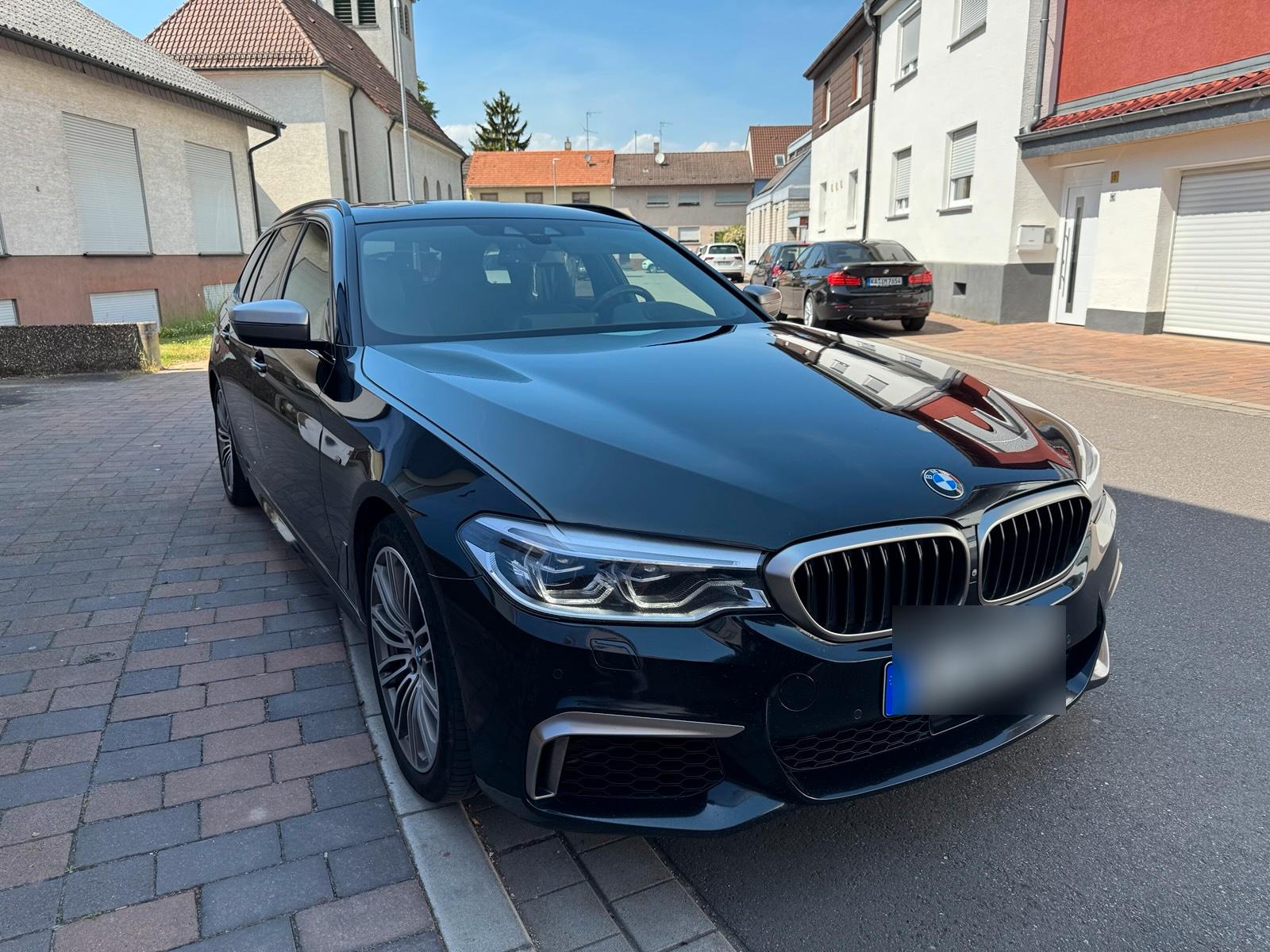 Abbildung des Autos BMW M550d xDrive Touring…